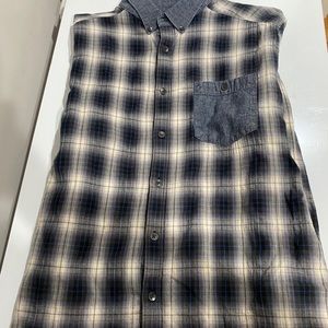Button down shirt/Flannel